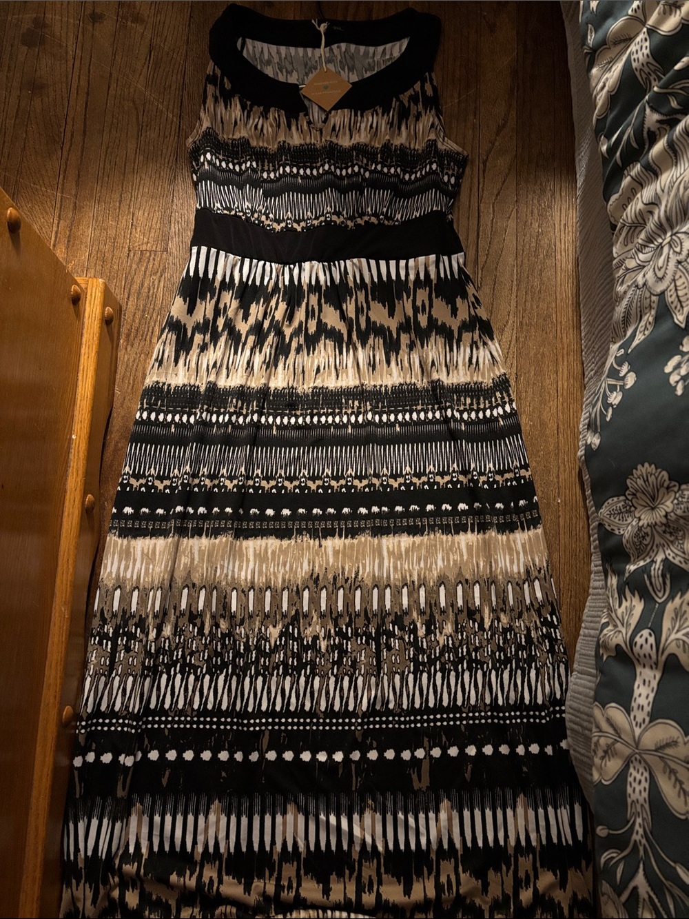 Notations Black and Cream Patterned Sleeveless Maxi Dress-PM